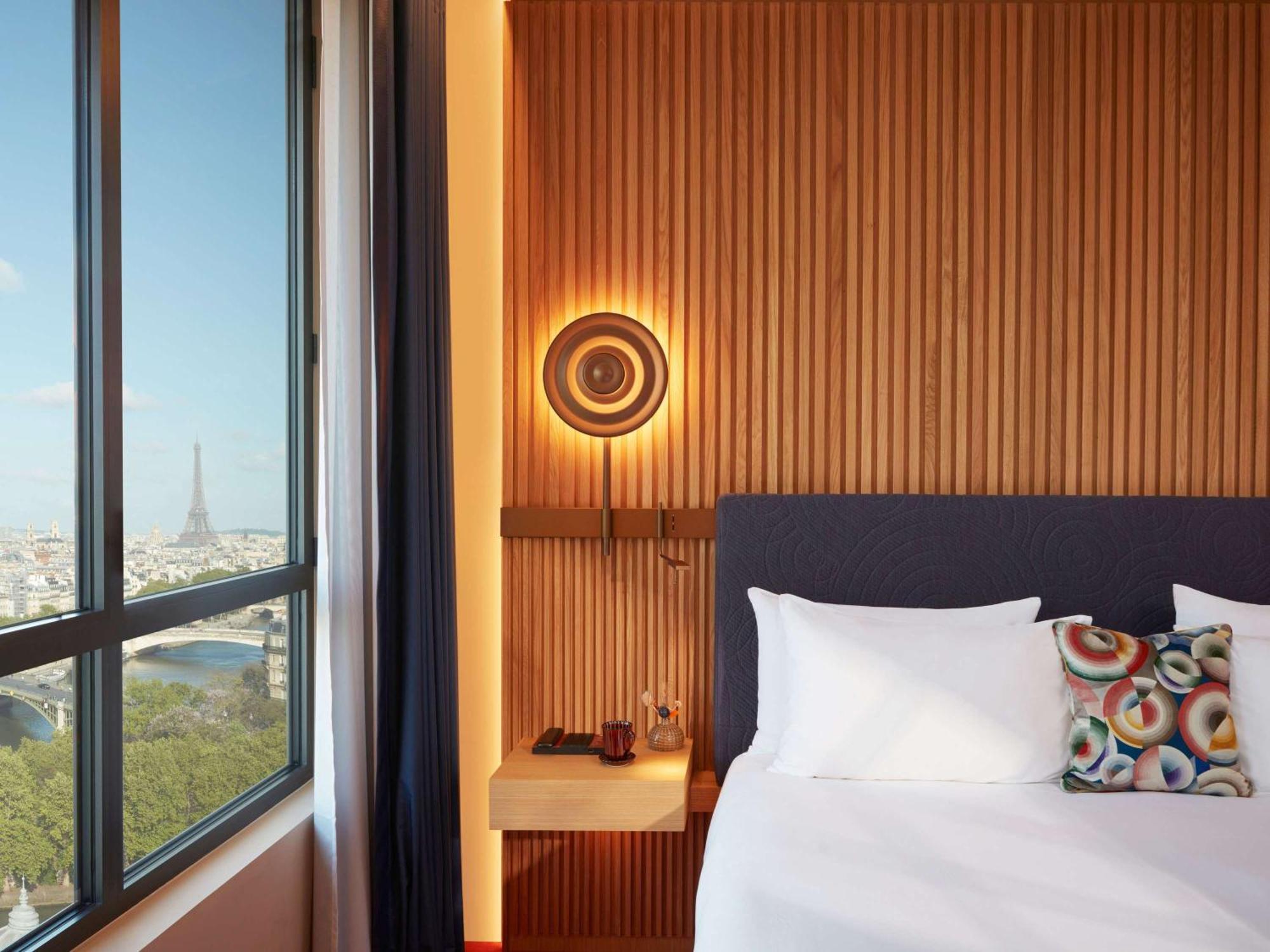 So/ Paris Hotel Exterior foto A room at the hotel
